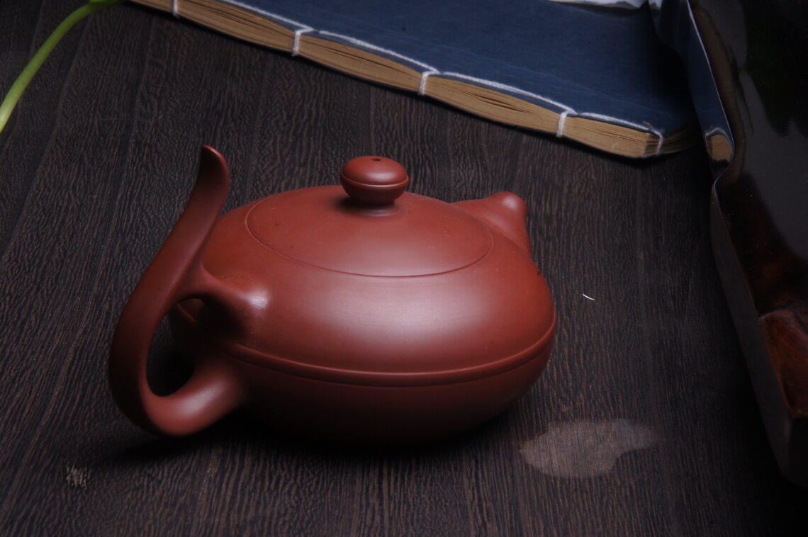 章燕城手拉壶《一帆风顺》